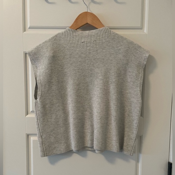 Sleeveless Knit George | Grey | XL - Picture 5 of 8